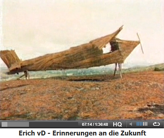 Flugzeug aus Stroh und Bambus der
                        Ureinwohner auf einer Sdseeinsel der 1940er
                        Jahre nach dem Abzug der kriminellen
                        "USA"