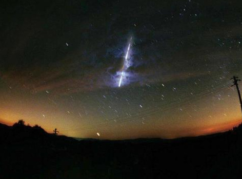 NWO-"Wissenschaftler"
                                      behaupten, Meteoriten wrden das
                                      Leben im All verbreiten