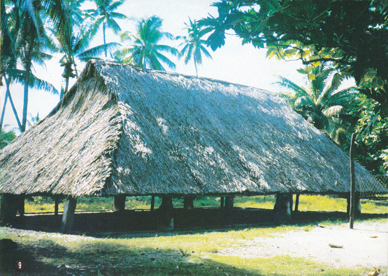 La casa colectiva "maneba"
              de Tarawa en Kiribati