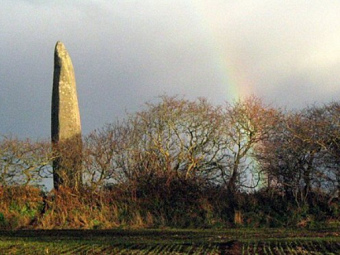 El menhir
                            Kerloas en Plouarzel