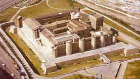 Arabische Festung Aljaferia in Zaragoza
                (Spanien), Luftbild