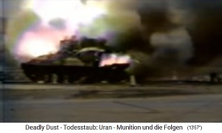 Ein Panzer explodiert
                                durch eine NATO-Atomrakete
                                ("Uranmnition") und wird so zu
                                ATOMMLL