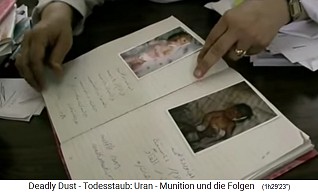 Basra, Mutter-Kind-Krankenhaus",
                              Buch mit Babyfotos mit Geburtsfehlern 01