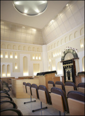 Neue Synagoge in Birobidschan seit
                            2004, Saal