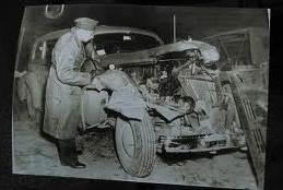 the accident
                damaged car of General Patton in December 1945 02