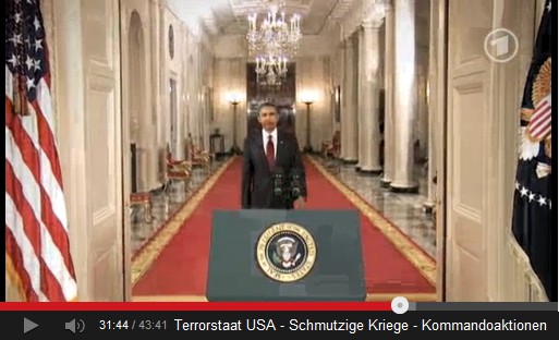 Der Massenmrder Obama auf
                    dem roten Teppich, der Schwarze Hitler kommt...