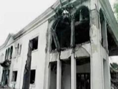 The villa of Milosevic in Belgrade after a
                        cruise missile attack. The house is burnt out,
                        the front is almost intact, as the Pentagon also
                        is.