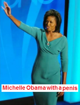 Das enge Kleid von Michael Obama
                              ("Michelle Obama") zeigt seinen
                              Penis