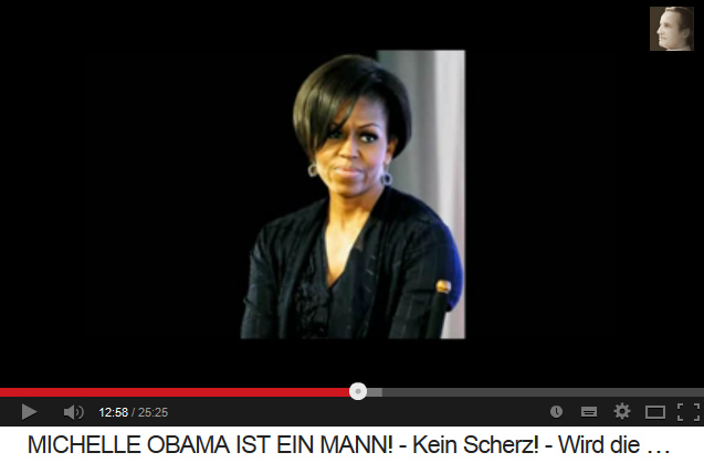 Michael Obama (alias
                      "Michelle Obama") mit eingedrehten
                      Schultern, um die Schultern schmaler erscheinen zu
                      lassen