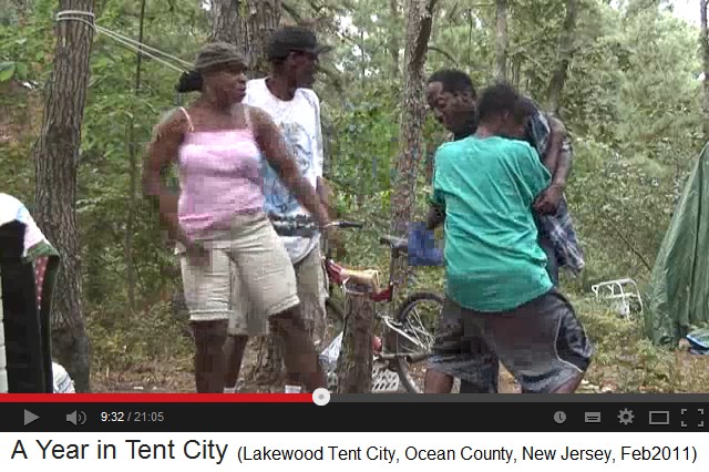 Lakewood Tent City, Party im Sommer - party in
                summer