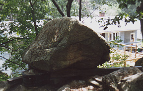 Canon Rock in Lynn
                (Massachusetts)