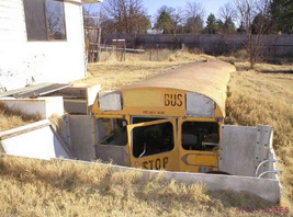 Root
                cellar-Bus, Erdkeller-Bus / Sturmbunker-Bus