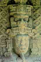 Maya im Copantal: Detail der Stele A