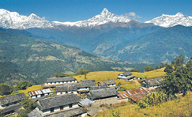 Das
                      Gurung-Dorf Dhampus in Nepal