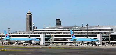 Tokios
                    Flughafen "Narita", Terminal 1