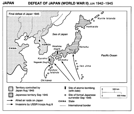 Karte der Atombombenabwürfe auf Hiroshima und
                auf Nagasaki im August 1945