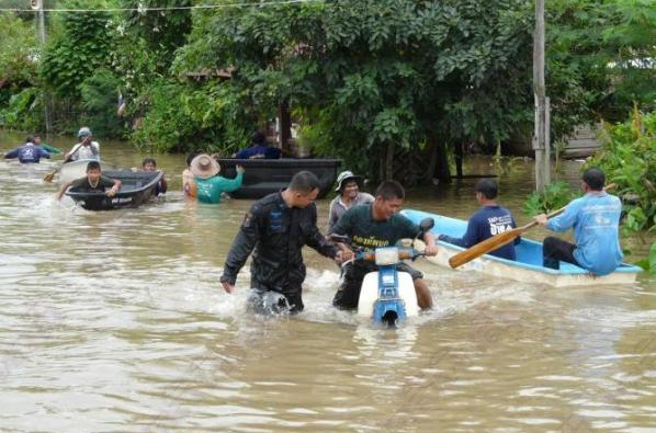 berschwemmungen in
                Nordost-Thailand, 24.7.2014