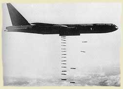 Teppichbombardement durch B52-Bomber, Vietnamkrieg,
                Vietnam War