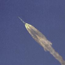 Apollo 10 Foto 1: Start einer leeren
                          Rakete