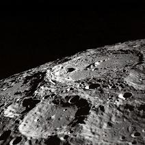 Apollo 10 Foto 5: Behauptete
                          Kraterlandschaft. Die Landschaft stammt vom
                          Planetenmodell in Langley.