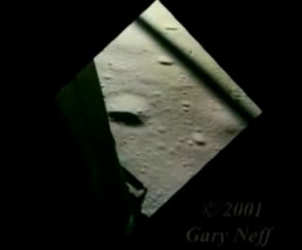 Apollo 11
                          (01), der horizontale Landeanflug (Gary Neff)