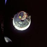 Gemini 6A y 7: entrevista con
                                      estructuras de la sala de prctica
                                      en la foto