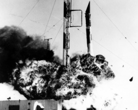 "USA": Rocket crash with
                          satellite "Vanguard 1" on 6.12.1957,
                          foto no. VAN-9