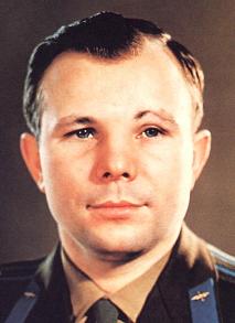 Juri Gagarin mit entstellter linker Augenbraue