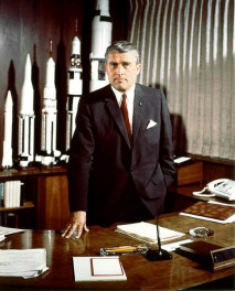 May 1964: Wernher von Braun in his office in
                Marshall Center with a posture like a president.