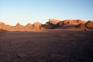 Valle de la Luna 10: Sackgasse, Ebene mit
                        Gipfeln