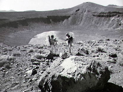 Apollo 17
                      Training: Geologischer Ausflug mit
                      Steinuntersuchungen