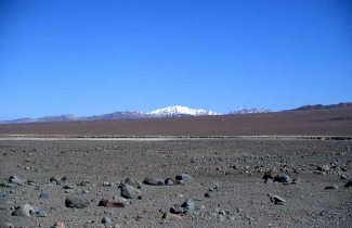 "Moon landscapes" in Chile:
                        Atacama desert 11: stony desert, plain