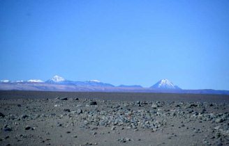 "Moon landscapes" in Chile:
                        Atacama desert 12: stony desert, plain, volcano
                        Licancabur