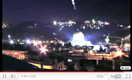 Video 03:
                    ovi (ovni) sobre Jerusaln, 28/01/2011 (11), el
                    objeto claro saliendo (03)