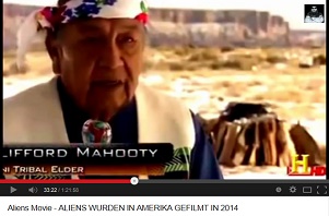 Clifford Mahooty, Stammesltester der Zuni in New
              Mexico