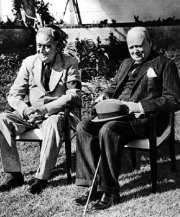 Roosevelt und Churchill in Casablanca,
                        Januar 1943