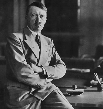Hitler
                      43-jährig, 1943