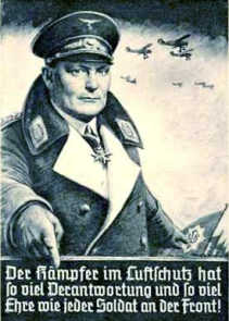 Plakat im 3R mit Gring:
                                    "Der Kmpfer im
                                    Luftschutz", 1935