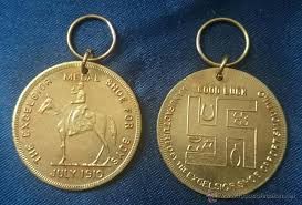 England: Münze der Pfadfinder "Boy Scouts" mit Hakenkreuz (Swastika als Glücksbringer) mit der Aufschrift: "Viel Glück" ("Good luck") [94] -