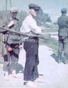 Ukrainian patriots armed by
                Wehrmacht since 1942