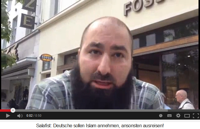 Video vom 12. Oktober 2014: Ein
                  Mohammed-Fantasie-Scharia-Salafist fordert in einem
                  Video, Deutsche sollen Mohammed-Fantasie-Muslime
                  werden oder Deutschland verlassen. Wie viel Terror ist
                  denn das?