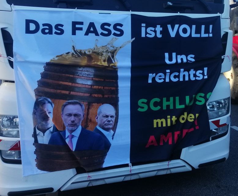 Demo derBauern im 4R am
                    8.1.2024: Das Fass ist voll, uns reichts!