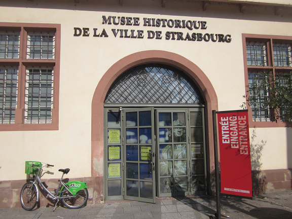 The Town's Museum of
                  Strasbourg, the entry