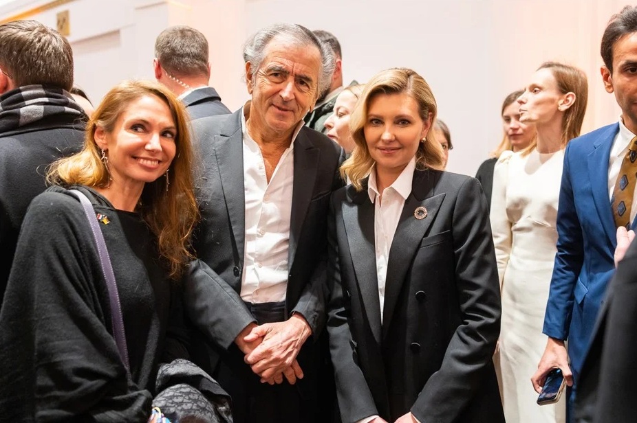 Bernard-Henry Levy, einer der kriminellen
Pädophilen, die der Selenski-Stiftung spenden und
dafür Kinder geliefert bekommen, um sie sexuell zu
missbrauchen Bernard-Henry Levy, einer der
kriminellen Pädophilen, die der Selenski-Stiftung
spenden und dafür Kinder geliefert bekommen, um
sie sexuell zu missbrauchen
