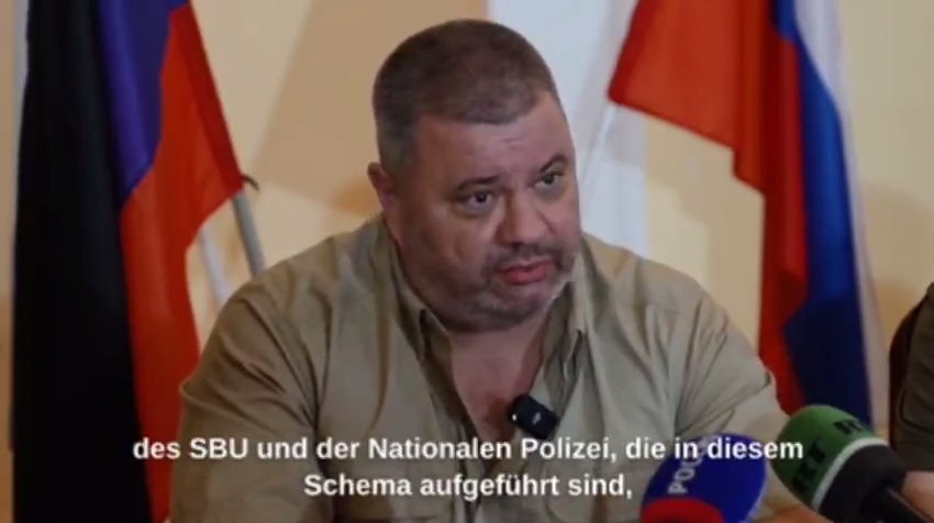 Wassili Prosorov nennt die Namen der
Kinderhändler zwischen der Ukraine + GB Wassili Prosorov nennt die Namen der
Kinderhändler zwischen der Ukraine + GB