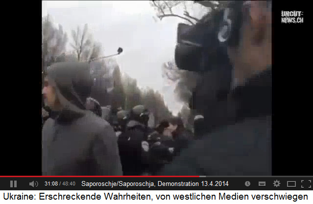 Demonstration in Saporoschje / Saporoschja vom
                    13.4.2014, Rechter Block mit schwarzen Helmen