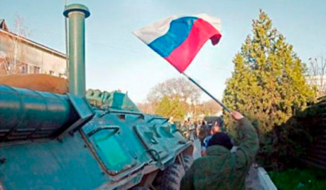 Russische Flagge in Slawjansk, 16. April
                      2014