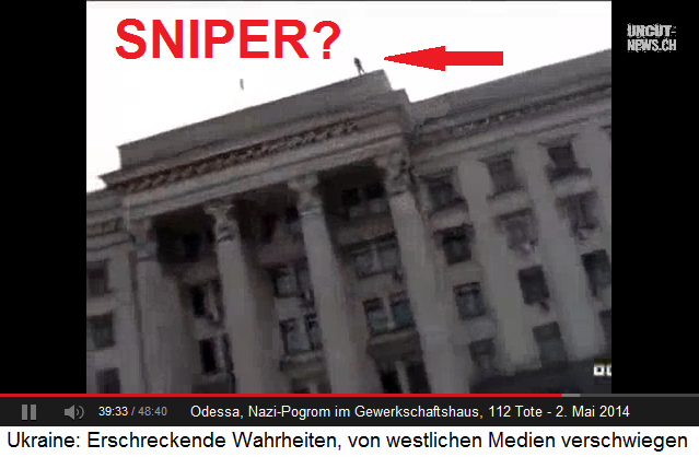 Pogrom von Odessa
                    vom 2.5.2014 vor dem Gewerkschaftshaus: Gleichzeitig
                    sind Scharfschtzen auf dem Dach