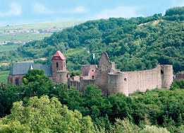 Die Burg von
                        Neuleiningen in Rheinland-Pfalz ist nach
                        arabischer Architektur gebaut...