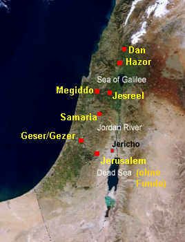 Map with the acropolis towns reconstructed
                      under the Omrids: Megiddo, Gezer, Hazor, Dan and
                      Jezreel. There are no findings for Jerusalem in
                      these times.